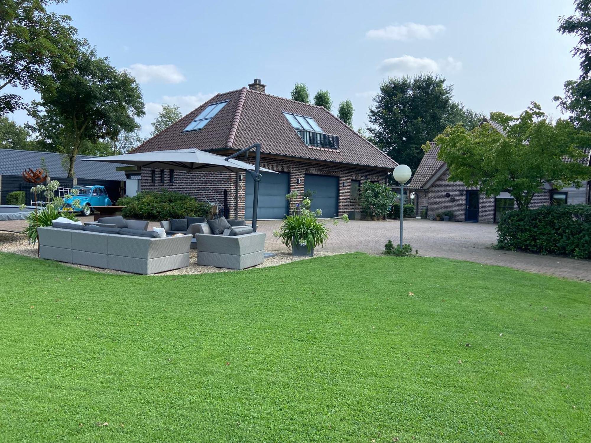 Loft 8 Linden Villa Buitenkant foto